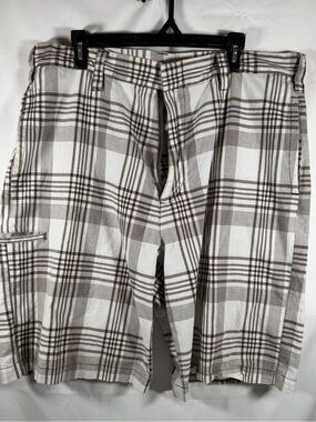 Carbon Plaid Shorts in White and Brown Tones